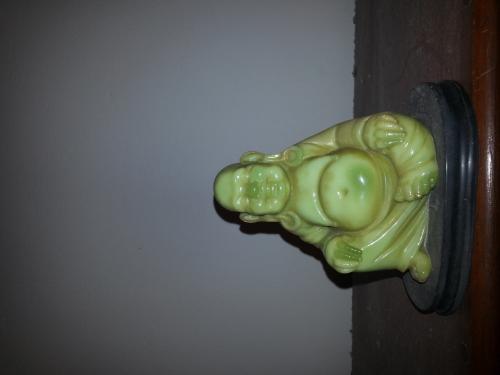 Vendo una figura de un buda en Jades  antigu - Imagen 1